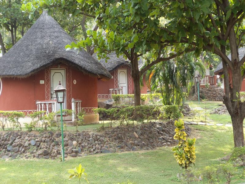 Kishkinda Heritage Resort Hampi Exterior photo
